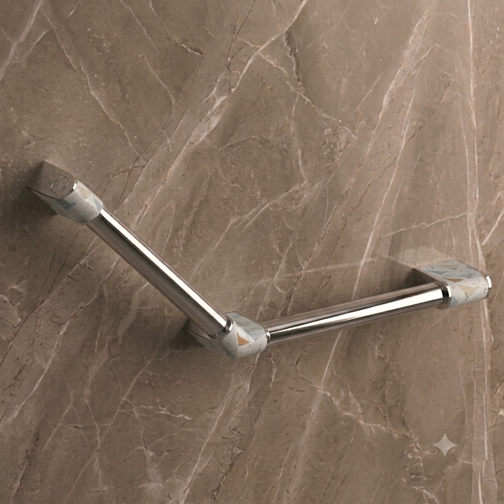 Barre d’appui Onyx 2 AKW coudée à 135 degrés avec finition chromée et caches décoratifs motif enfant, installée sur un mur effet marbre brun.