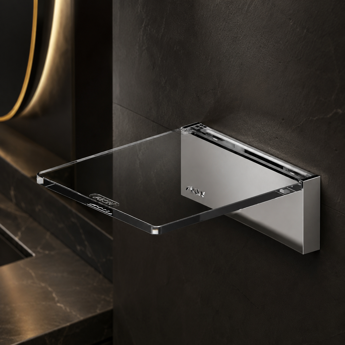 Porte-savon Onyx chromé AKW avec tablette transparente dans une salle de bains moderne