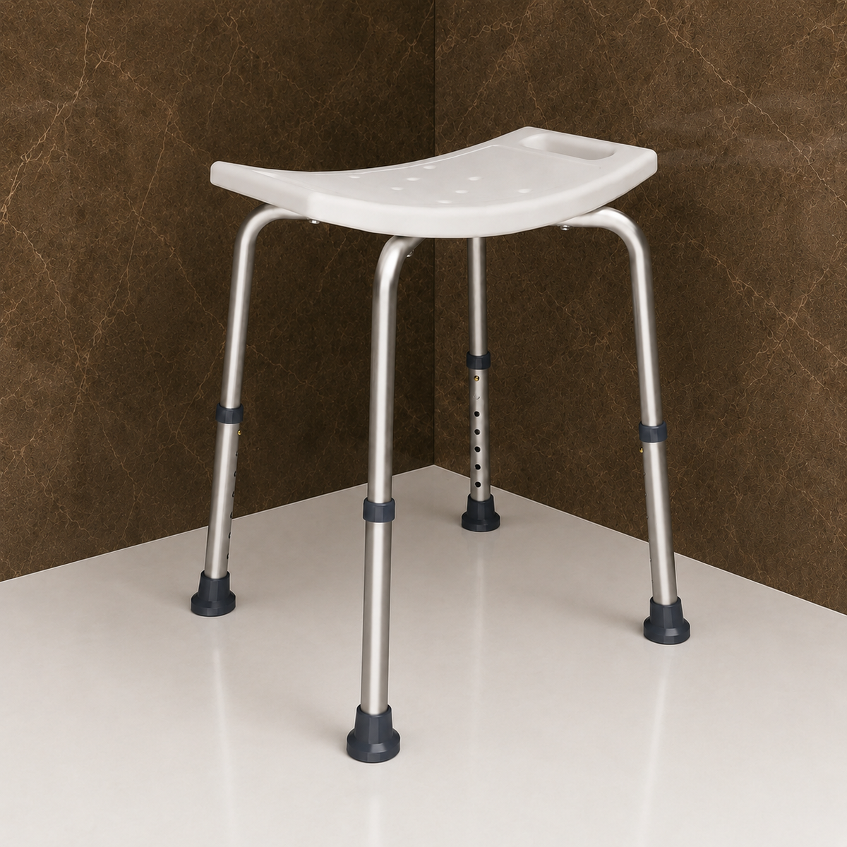 Tabouret de douche Série 2000 blanc AKW avec pieds réglables pour salle de bains PMR.
